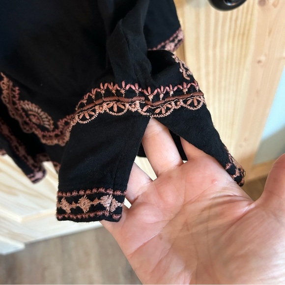 J. Jill Embroidered Bell Sleeve Top. Size Medium. - Picture 5 of 13